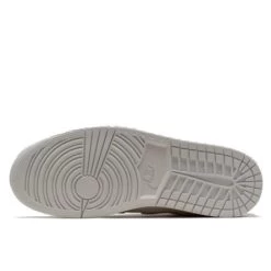 Air Jordan 1 Low SE Craft Tech Grey 7 Air Jordan 1 Low SE Craft Tech Grey -Urban Sneaker Soldes air jordan 1 low se craft tech grey 2