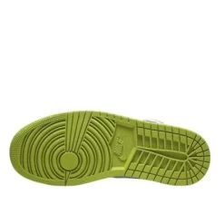 Air Jordan 1 Low Vivid Green Snakeskin 7 Air Jordan 1 Low Vivid Green Snakeskin -Urban Sneaker Soldes air jordan 1 low vivid green snakeskin 2