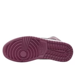 Air Jordan 1 Mid SE Light Mulberry 7 Air Jordan 1 Mid SE Light Mulberry -Urban Sneaker Soldes air jordan 1 mid se light mulberry 2