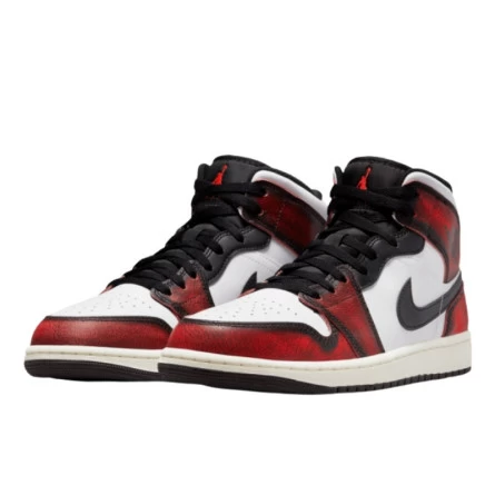 Air Jordan 1 Mid SE Wear-Away Chicago 4 Air Jordan 1 Mid SE Wear-Away Chicago – Image 2