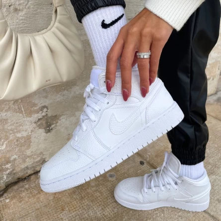 Air Jordan 1 Mid Triple White Patent Swoosh 7 Air Jordan 1 Mid Triple White Patent Swoosh – Image 5