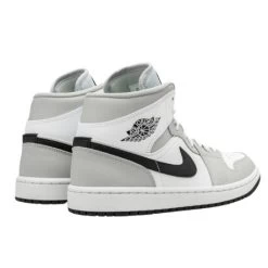 Air Jordan 1 Mid White Light Smoke Grey 8 Air Jordan 1 Mid White Light Smoke Grey -Urban Sneaker Soldes air jordan 1 mid white light smoke grey 2