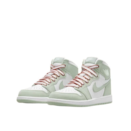Air Jordan 1 Retro High OG Seafoam Enfant Et Bébé 4 Air Jordan 1 Retro High OG Seafoam Enfant Et Bébé – Image 2