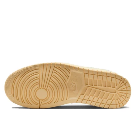 Air Jordan 1 Retro High OG Union Bephie's Beauty Supply Wolf Grey 5 Air Jordan 1 Retro High OG Union Bephie's Beauty Supply Wolf Grey – Image 3