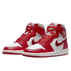 Air Jordan 1 Retro High OG Varsity Red 6 Air Jordan 1 Retro High OG Varsity Red -Urban Sneaker Soldes air jordan 1 retro high og varsity red 1