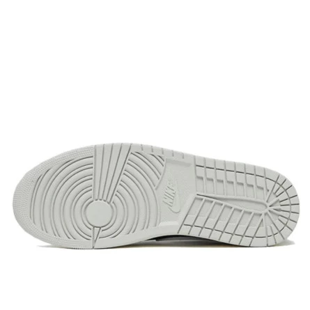 Air Jordan 1 Retro Low OG Black Cement 5 Air Jordan 1 Retro Low OG Black Cement – Image 3