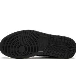 Air Jordan 1 Retro High Shadow 9 Air Jordan 1 Retro High Shadow -Urban Sneaker Soldes air jordan 1 retro shadow 3