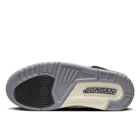 Nike Air Jordan 3 Retro Off Noir 5 Nike Air Jordan 3 Retro Off Noir – Image 3