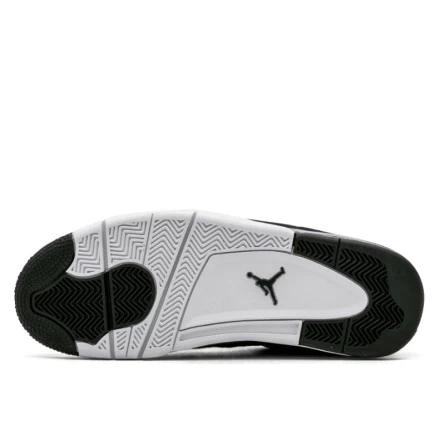 Air Jordan 4 Retro Royalty 6 Air Jordan 4 Retro Royalty – Image 4