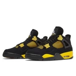 Air Jordan 4 Retro Thunder (2023) -Urban Sneaker Soldes air jordan 4 retro thunder 2023 2