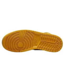 Air Jordan 1 Mid Chutney Taxi -Urban Sneaker Soldes jordan 1 mid chutney taxi 1 2