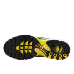 Nike Air Max Plus Violet Dust High Voltage 7 Nike Air Max Plus Violet Dust High Voltage -Urban Sneaker Soldes nike air max plus violet dust high voltage 2