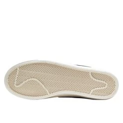 Nike Blazer Mid 77 White Black 7 Nike Blazer Mid 77 White Black -Urban Sneaker Soldes nike blazer mid 77 white black 2