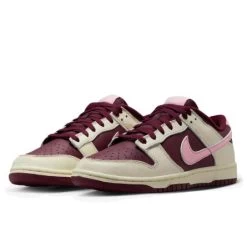 Nike Dunk Low Valentine’s Day (2023) -Urban Sneaker Soldes nike dunk low valentines day 2023 1