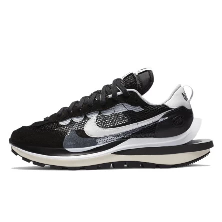 Nike Sacai Vaporwaffle Black White 3 Nike Sacai Vaporwaffle Black White