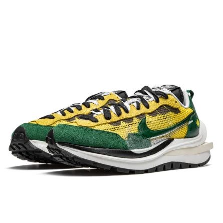 Nike Sacai Vaporwaffle Tour Yellow Stadium Green 4 Nike Sacai Vaporwaffle Tour Yellow Stadium Green – Image 2