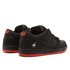 Nike SB Dunk Low Black Pigeon -Urban Sneaker Soldes nike sb dunk low black pigeon 2