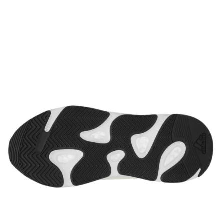 Yeezy 700 MNVN Laceless Analog 4 Yeezy 700 MNVN Laceless Analog – Image 2