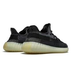 Yeezy Boost 350 V2 Carbon -Urban Sneaker Soldes yeezy boost 350 v2 carbon 2