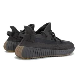 Yeezy Boost 350 V2 Cinder -Urban Sneaker Soldes yeezy boost 350 v2 cinder 2