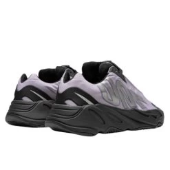 Yeezy Boost 700 MNVN Geode -Urban Sneaker Soldes yeezy boost 700 mnvn geode 2