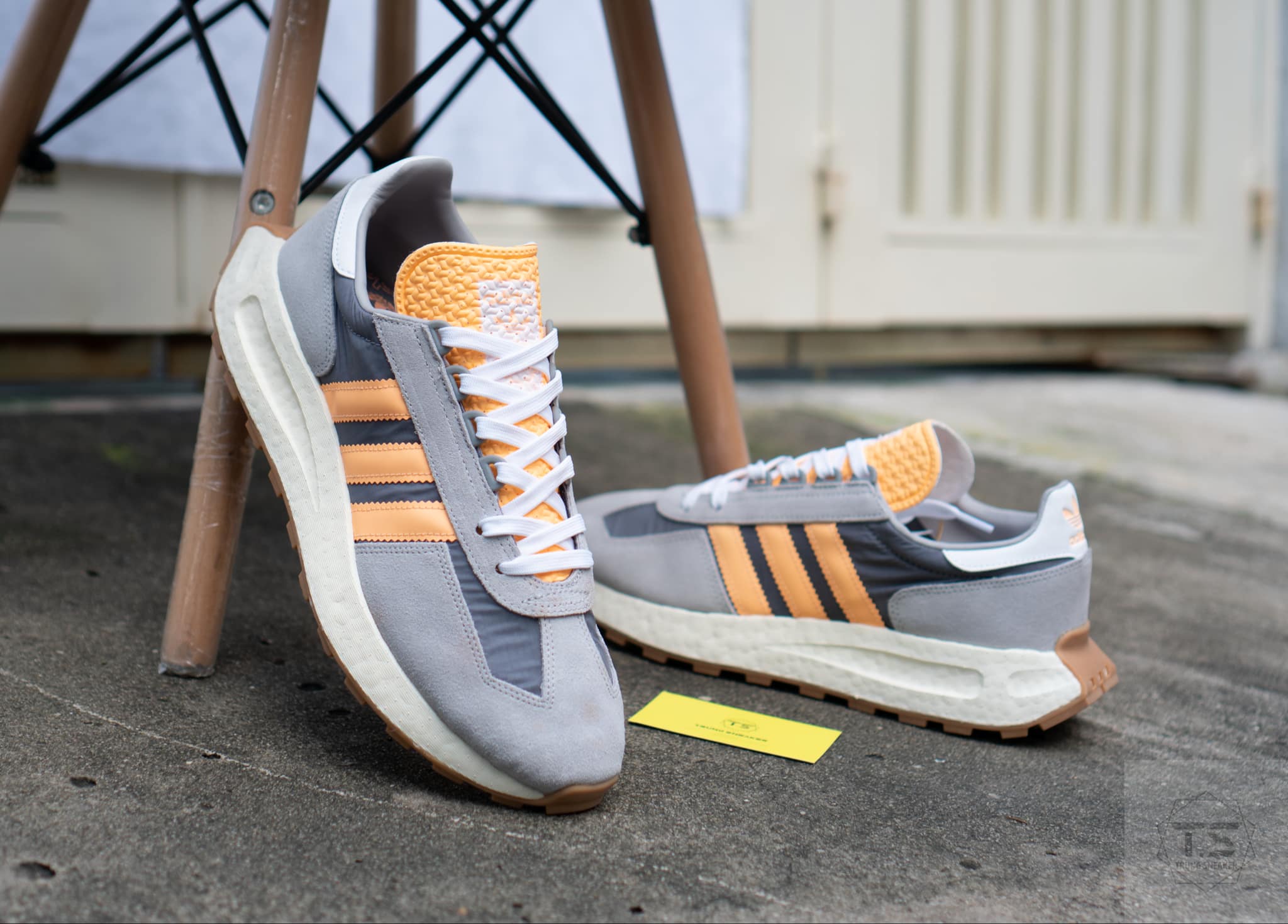 Urban Sneaker Soldes -Urban Sneaker Soldes giay adidas original retropy e5 grey orange h03077 4